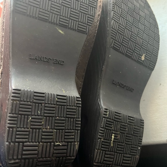 Lands’ end  suede clog - Picture 2 of 3
